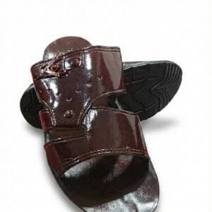 حذاء ولادي شرقي بني لامع بتصميم ملكي