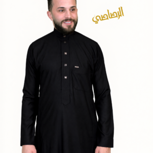 ثوب الرصاصي الأسود بياقة مرتفعة وأزرار ظاهرة وجيب صدر